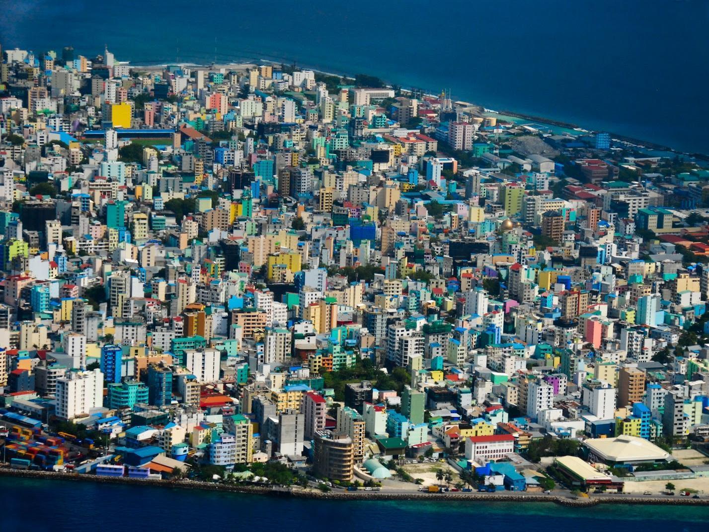 Crystal Beach Inn Malé Buitenkant foto