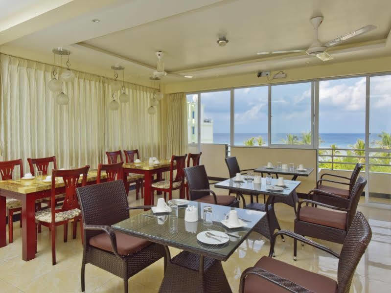 Crystal Beach Inn Malé Buitenkant foto